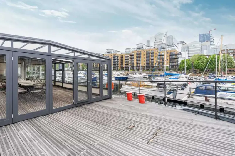 Britain's biggest houseboat in London Bridge