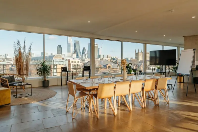 London Bridge Penthouse in London Bridge