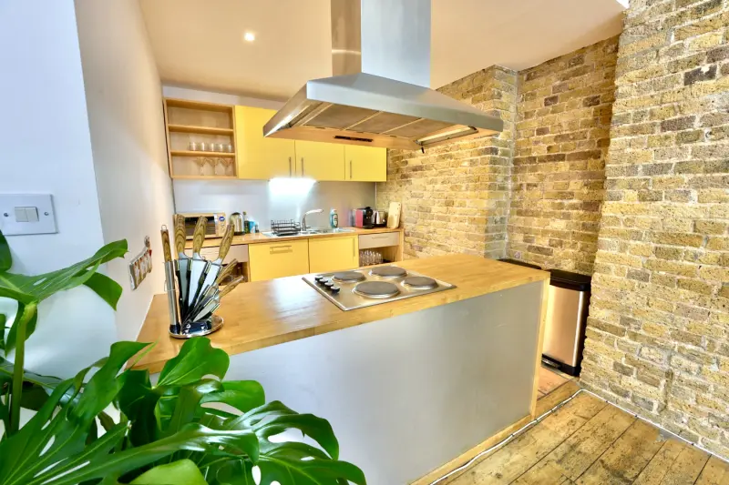 THE ARTIST'S LOFT | Shoreditch’s Most Unique Meeting Space in Shoreditch