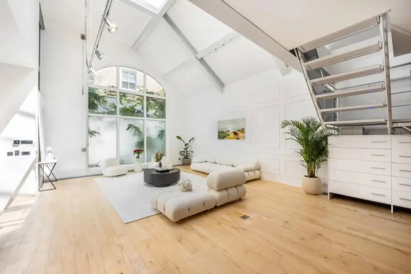Kensington Studio W8 in West London