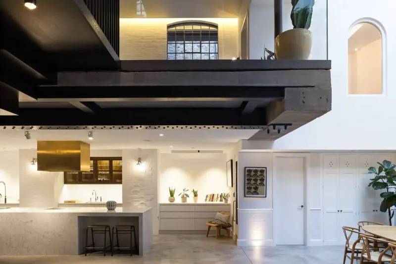 1900s Brewery Cooperage Loft in Clerkenwell