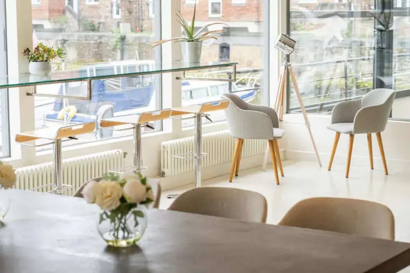 Britain's biggest houseboat in London Bridge