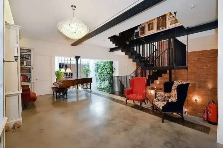 Image 5